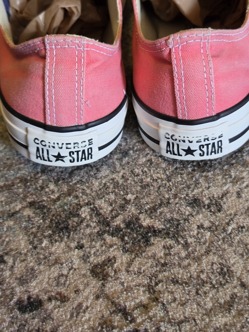 Converse Chuck Taylor All Star Low Top "Punch Coral Unisex Men's 7/ Women's 9 - Picture 2 of 9